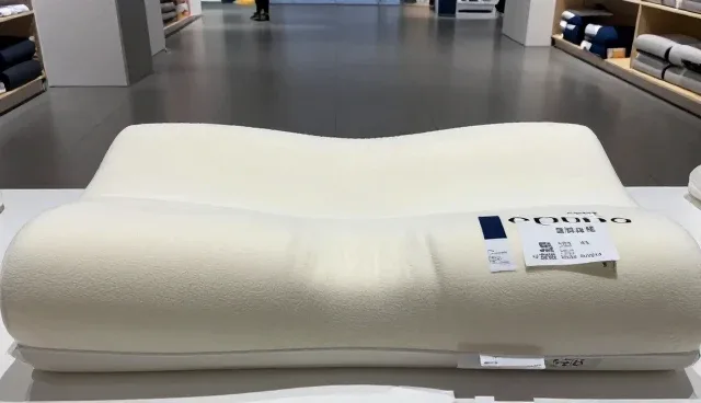 记忆棉枕的舒适度差异:软硬选择与健康影响